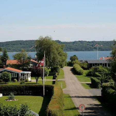 Pleasing Holiday In B Rkop With Terrace Сasa de vacaciones Egeskov (Syddanmark)